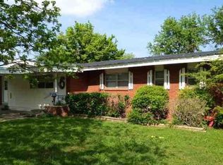 1736 Salisbury St, Ardmore, OK 73401