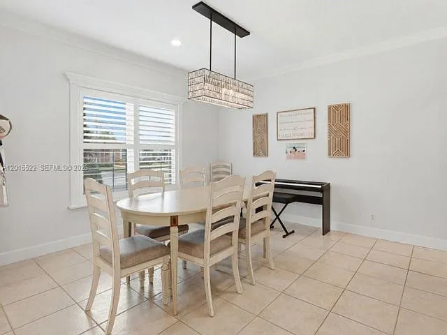 16530 Lake Tree Dr — Photo 7