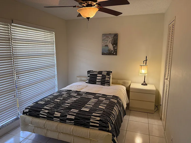 8540 Chevy Chase Dr #8540 — Photo 15