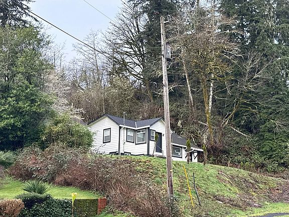 3rd image of 5985 Cedar St