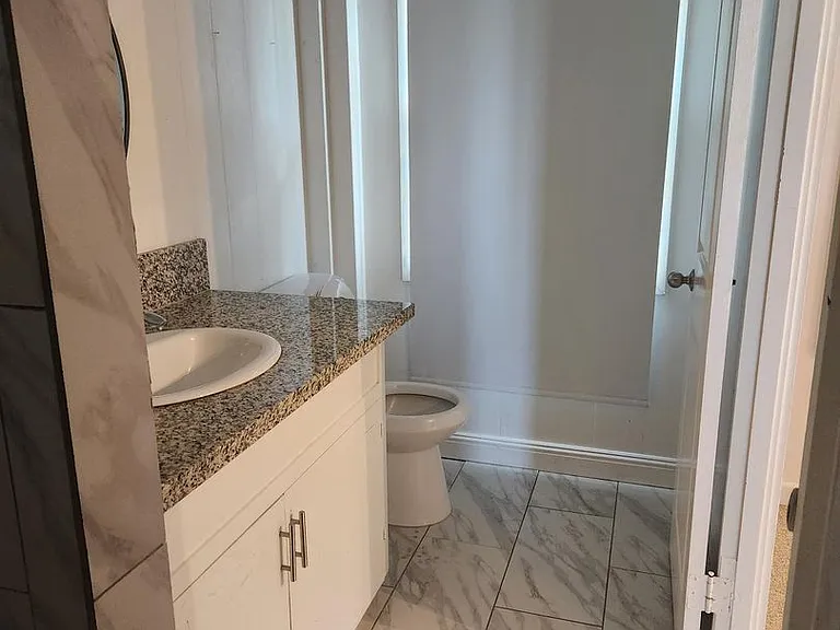 360B Lama St — Photo 4