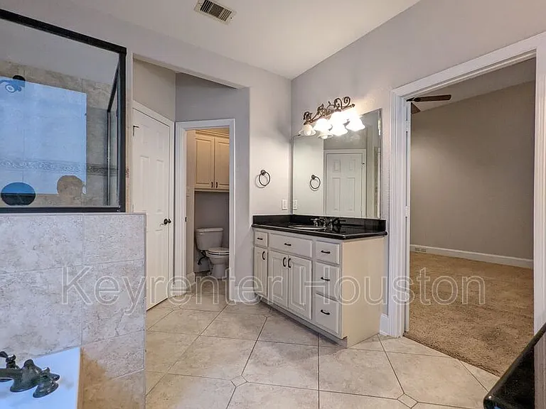5130 Scotland St — Photo 19