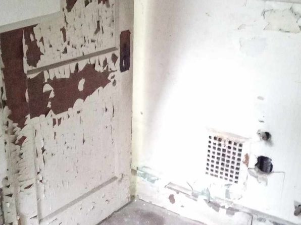 detroit-michigan-245793111 picture