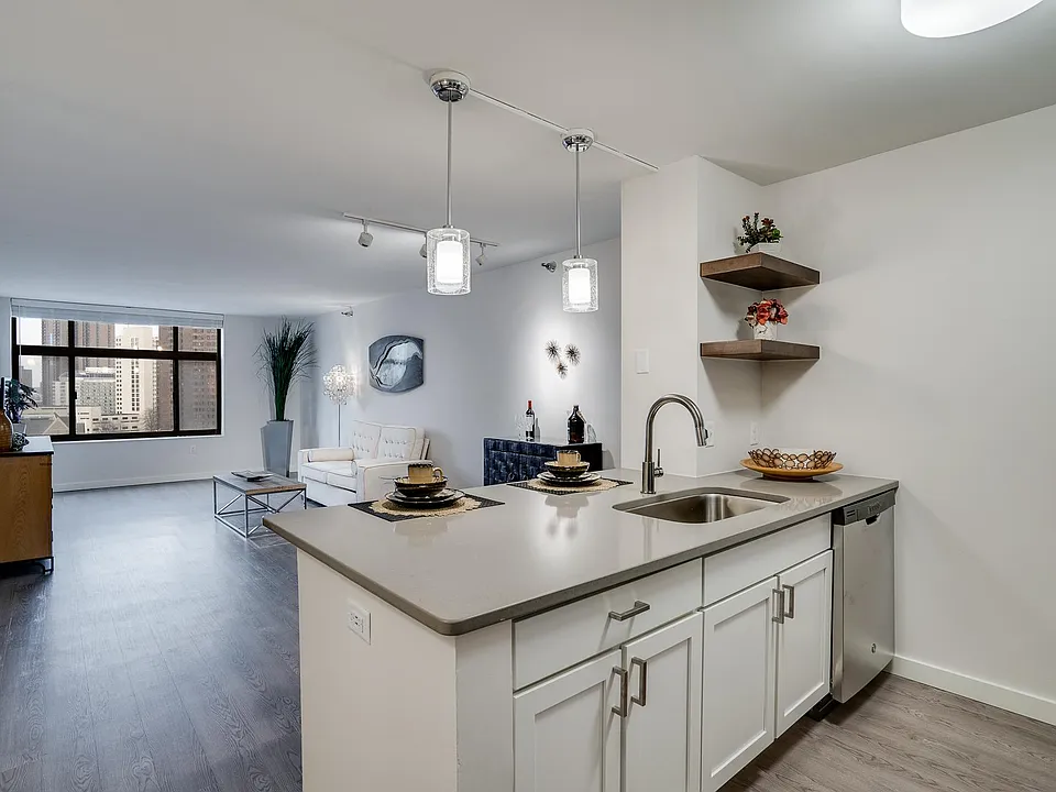 Laurel Village Apartments