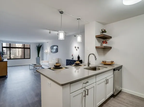 Laurel Village Apartments