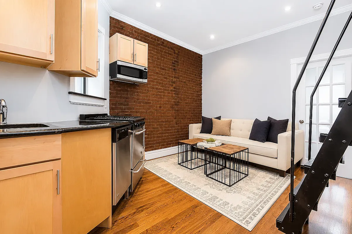 221 East 23rd Street — Photo 3