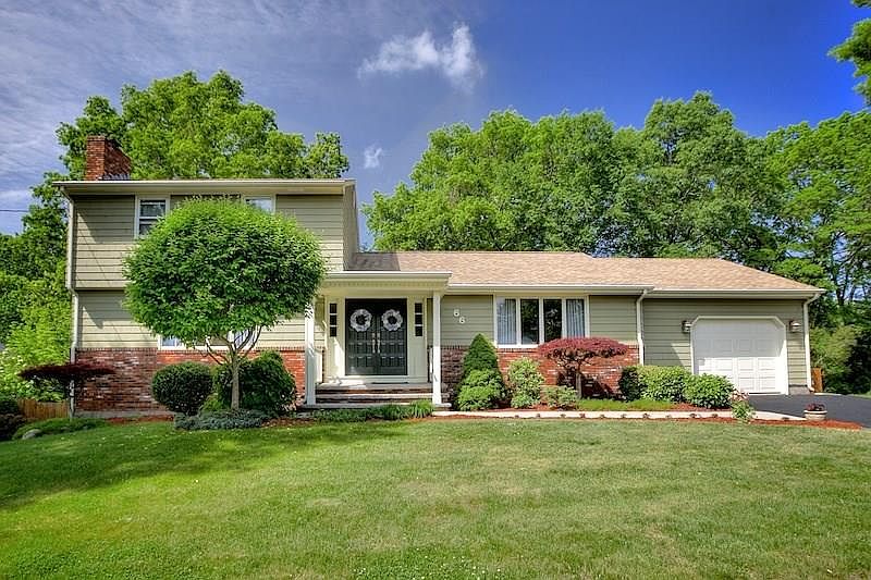 1st image of 66 Julia Dr
