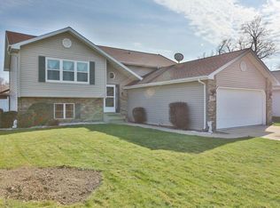 2843 Cypress Ln, Hobart, IN 46342