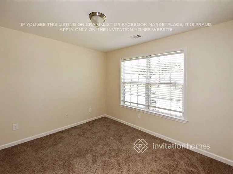 380 Running Fawn Dr — Photo 13