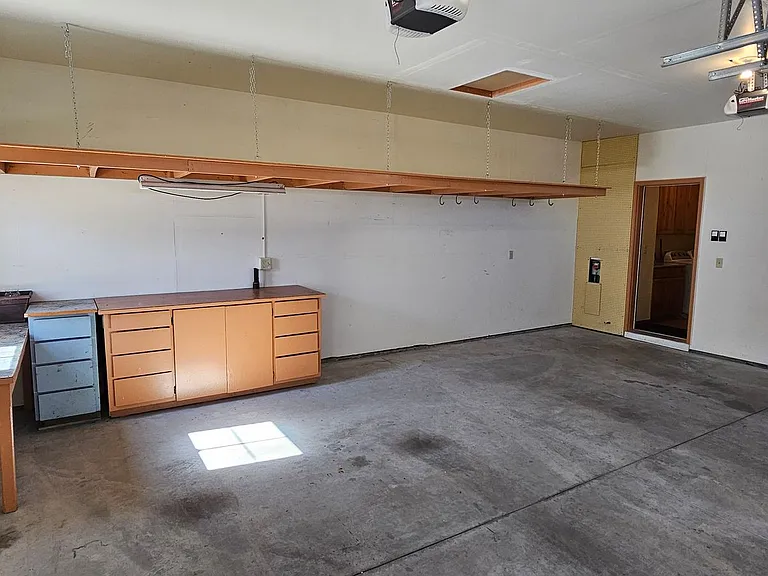 2334 W Beall St #1 — Photo 34