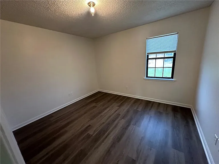890 E Cherry St #201 — Photo 8