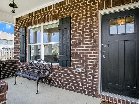 3rd image of 1070 Medinah Dr