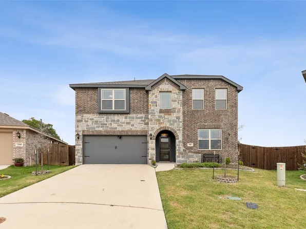 901 Amberwood Dr, Godley, TX 76044