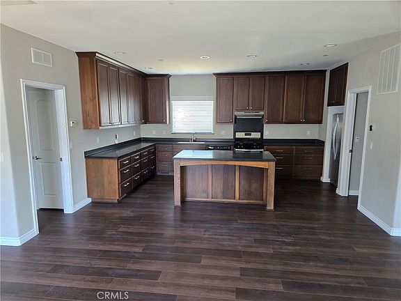 3rd image of 10467 Gramercy Pl