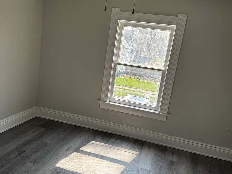1352 Prospect Ave — Photo 7