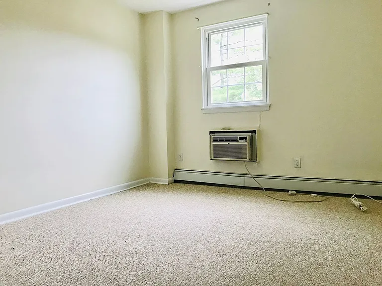 207 Walnut Hill Rd #D18 — Photo 9