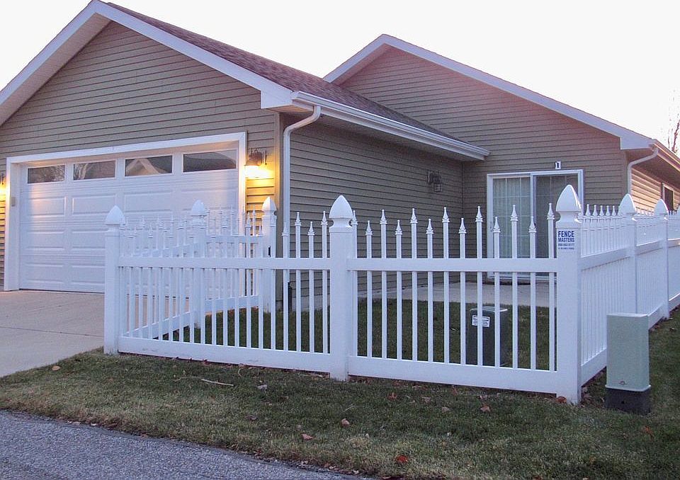 2nd image of 3720 Crosby Dr