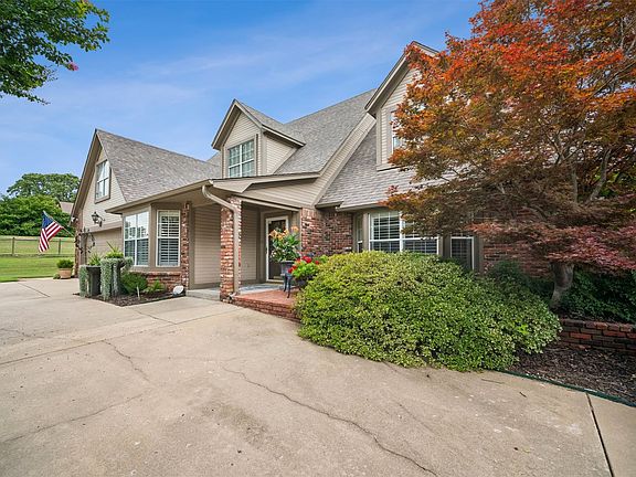 3rd image of 13473 S 275th East Ave