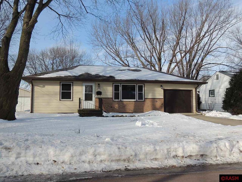 1st image of 118 S Black Eagle Dr