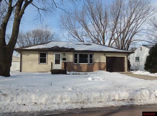 118 S Black Eagle Dr, Mankato, MN 56001