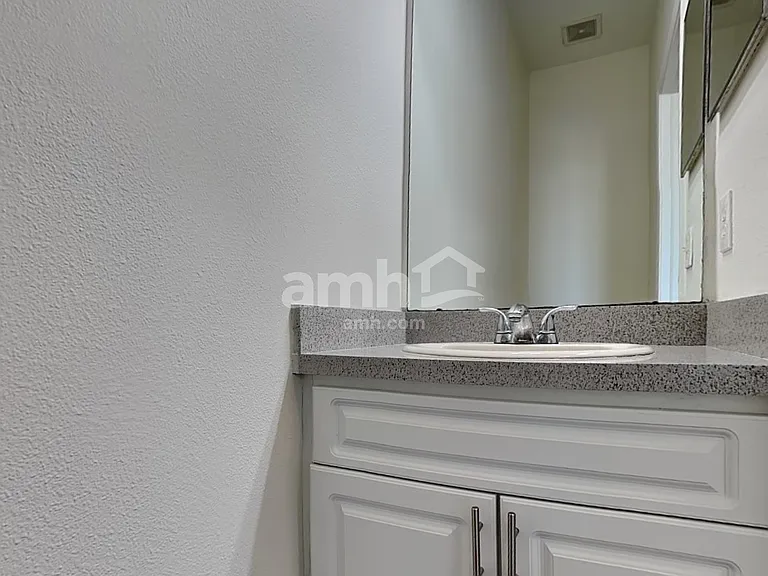 8523 Deer Chase Dr — Photo 10