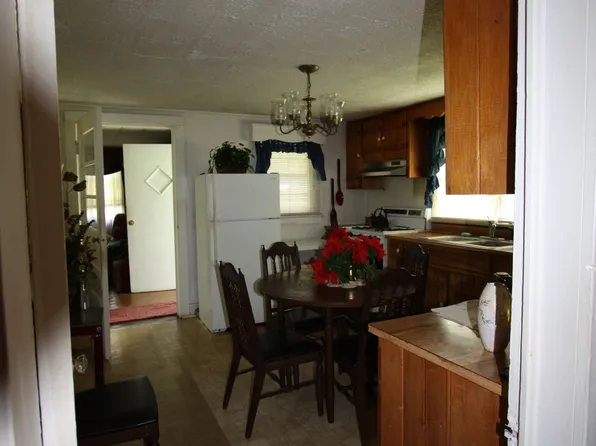 619 Tilman Cox Rd, Lumberton, NC 28358