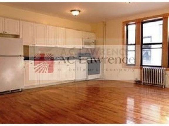 5th image of 560 W 160th St