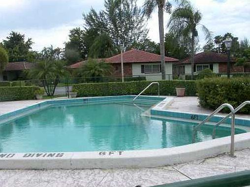 2nd image of 9064 Thunderbird Dr