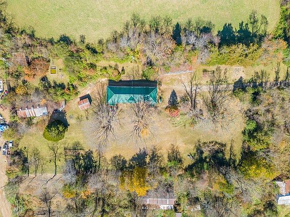 4th image of 179 Sipe Ln