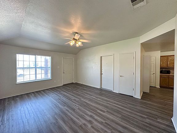 4th image of 1413 Cinch Dr