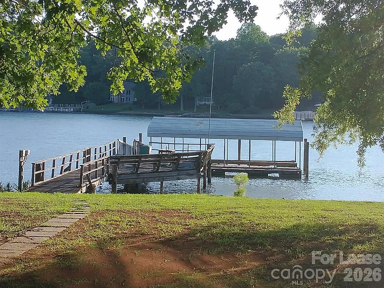 447 Kemp Rd — Photo 2