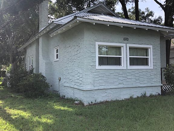 2nd image of 600 N Stone St