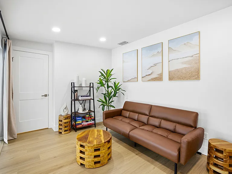 1530 Mackintosh Blvd — Photo 42