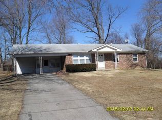 543 Navaho Dr, Radcliff, KY 40160