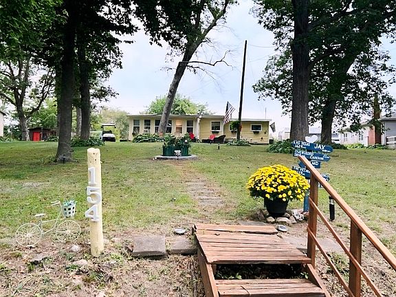 4th image of 154 Lake Warren Dr