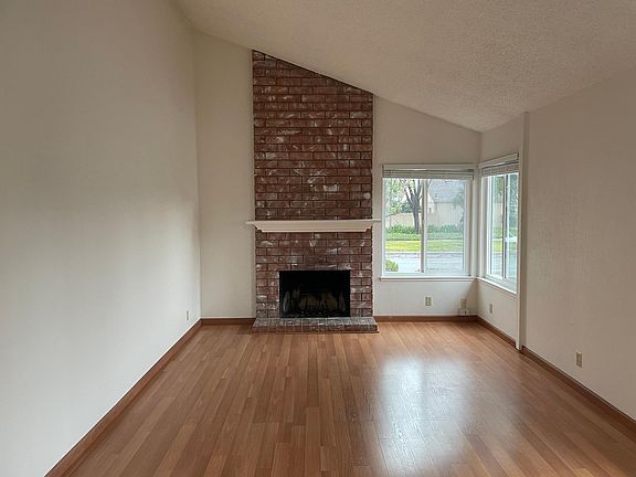 4th image of 1510 McKinley Ave