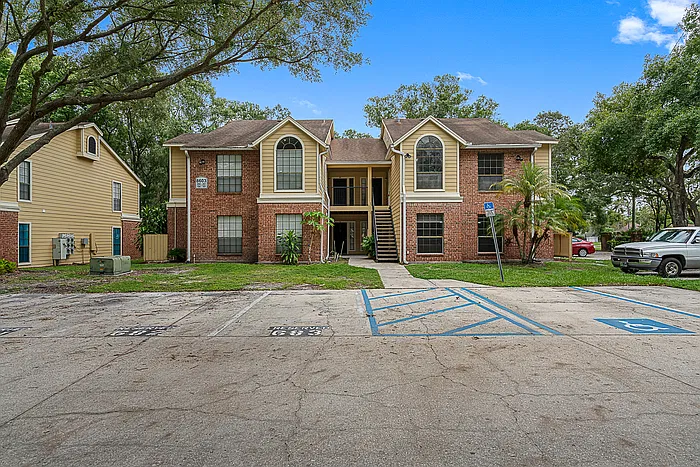 1 bed, 1.0 bath, $1,225 — Photo 1
