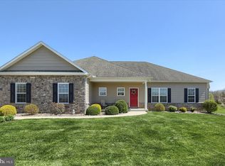 46 Franklin Dr, Mechanicsburg, PA 17055