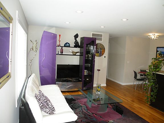 5th image of 1236 Cove Dr #223D