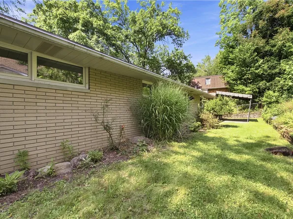 708 Florida Ave, Jeannette, PA 15644