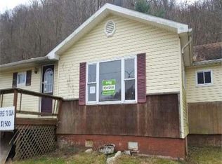 52001 Fish Pot Rd, Clarington, OH 43915