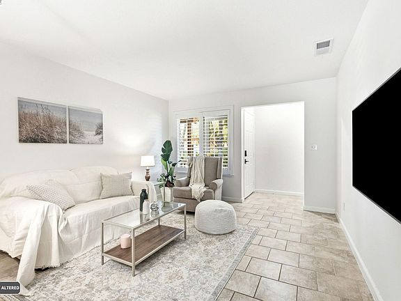 4th image of 1167 Saint Matthew Pl APT 102