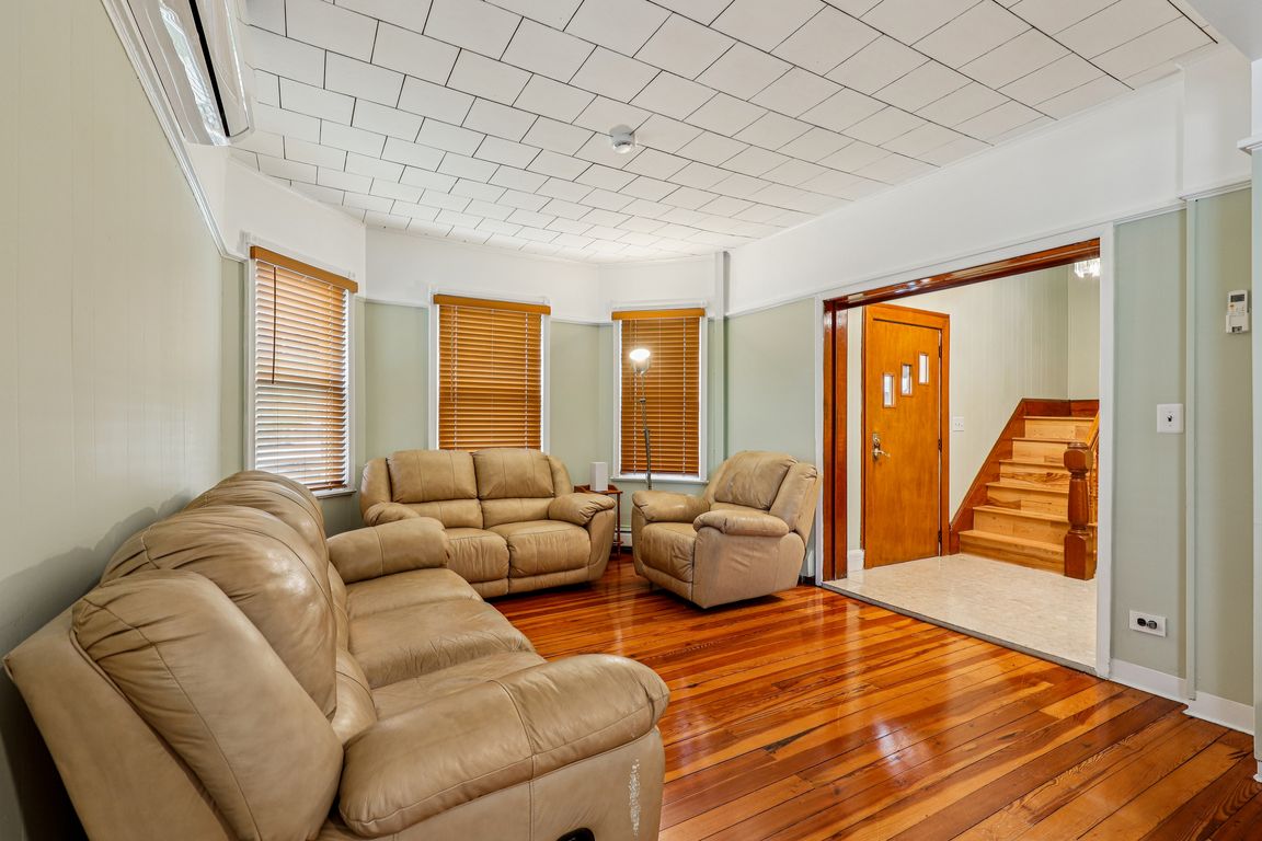 Hinchman Ave-1306-006.jpg