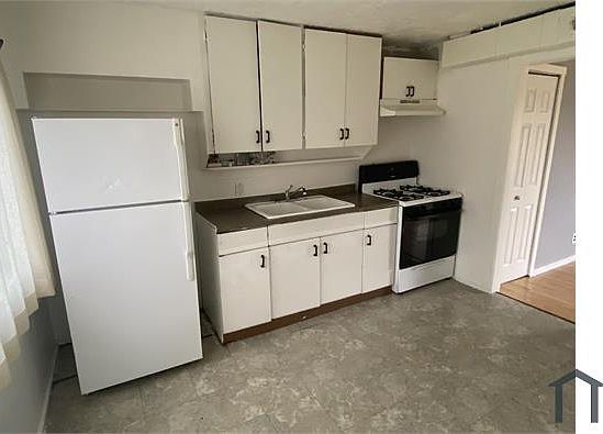 5th image of 33521 Berville Ct