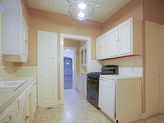 4th image of 1314 N 1st St #2