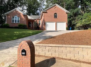 215 Creek Run Ct, Alpharetta, GA 30005