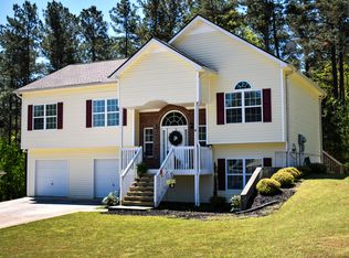 194 Stonehenge Dr, Dallas, GA 30157