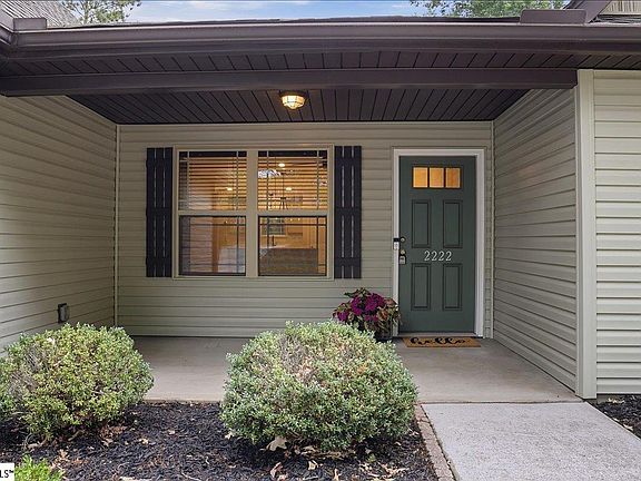 4th image of 2222 Wright Dr