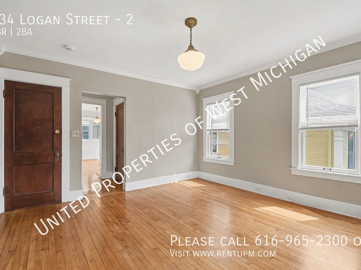 Available Now | 2 Bed 1.5 Bath Apartment in the Heritage Hill Neighborhood | Tons of Character! |... — Photo 1