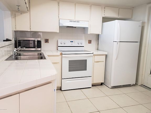 3rd image of 56 Emerald Ct